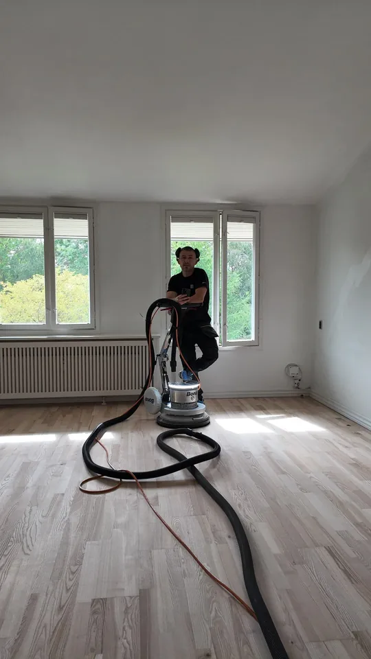 Philip Blangsted Gertz fra Blangsted Gulvservice